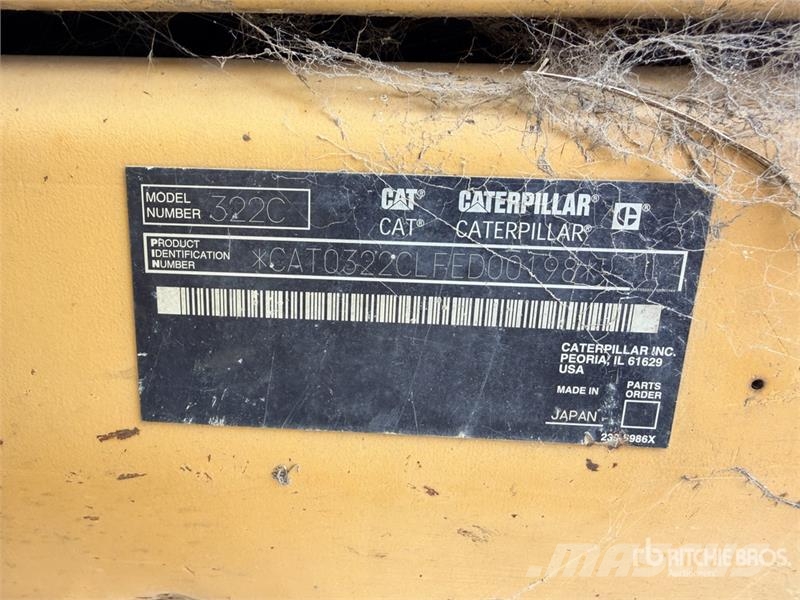 CAT 322C Tracked Excavator Roomikekskavaatorid