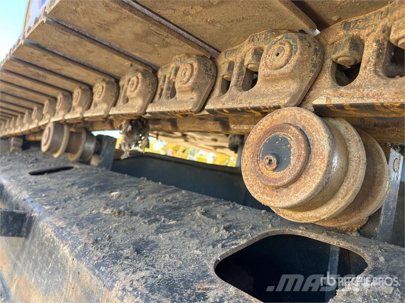 CAT 323 Tracked Excavator Bageri gusjeničari