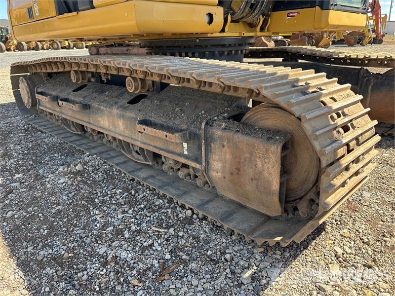 CAT 323 Tracked Excavator Bageri gusjeničari
