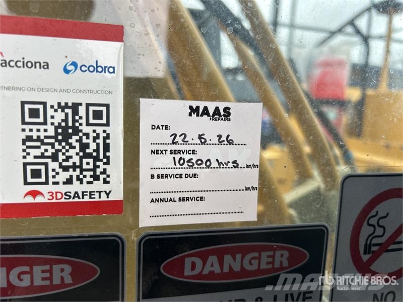 CAT 323 Tracked Excavator Crawler excavators