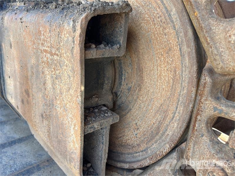 CAT 323 Tracked Excavator Bageri gusjeničari