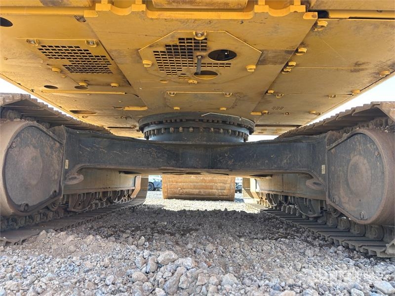 CAT 323 Tracked Excavator Bageri gusjeničari