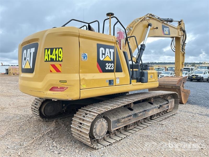 CAT 323 Tracked Excavator Crawler excavators