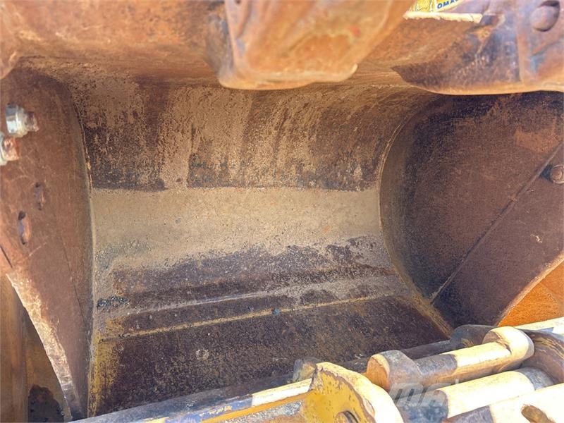 CAT 323 Tracked Excavator Bageri gusjeničari