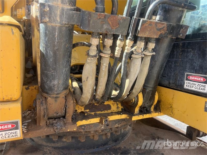 CAT 323F Tracked Excavator Crawler excavators