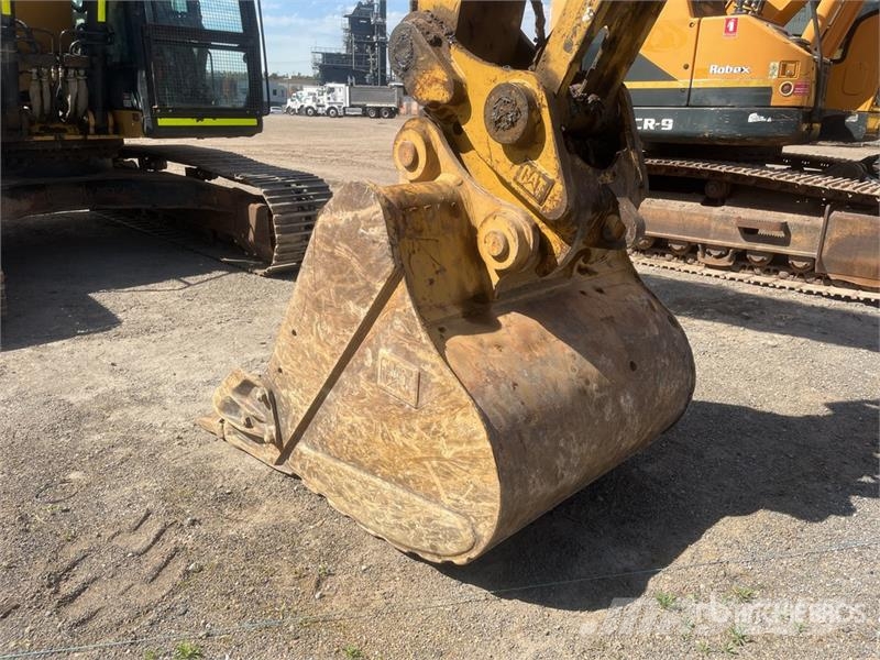 CAT 323F Tracked Excavator Crawler excavators