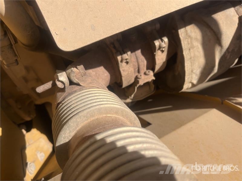 CAT 323F Tracked Excavator Crawler excavators