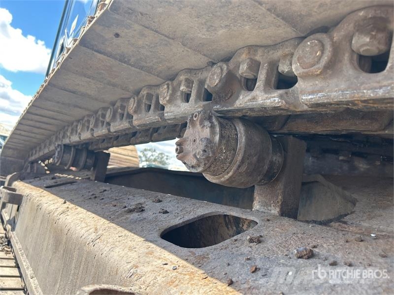 CAT 324DL Tracked Excavator Bagri goseničarji