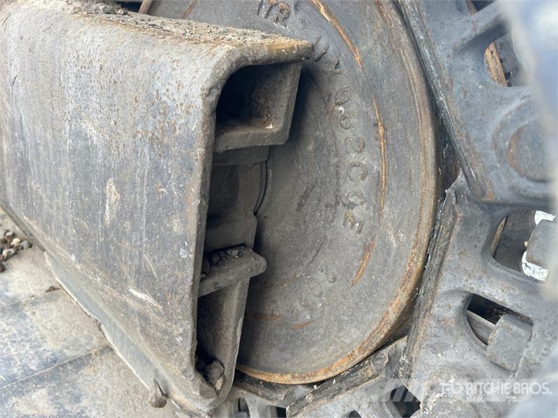 CAT 324DL Tracked Excavator Bagri goseničarji
