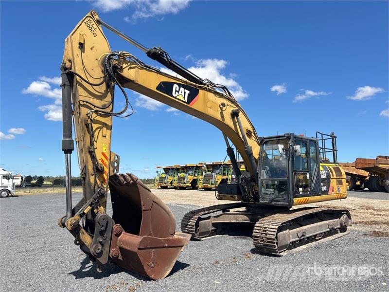 CAT 324DL Tracked Excavator Bagri goseničarji