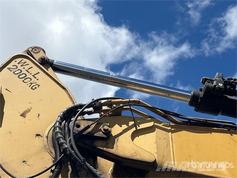 CAT 324DL Tracked Excavator Bagri goseničarji