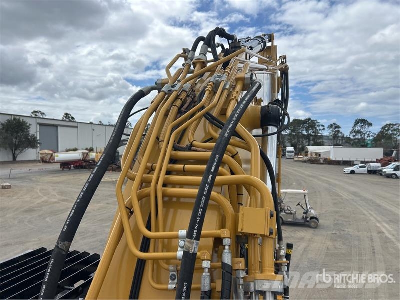 CAT 325 Tracked Excavator Raupenbagger