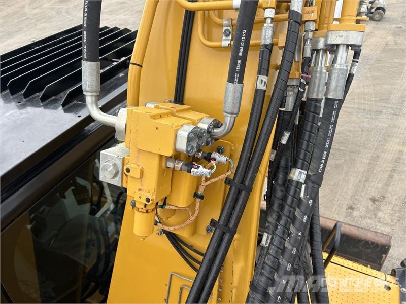 CAT 325 Tracked Excavator Raupenbagger