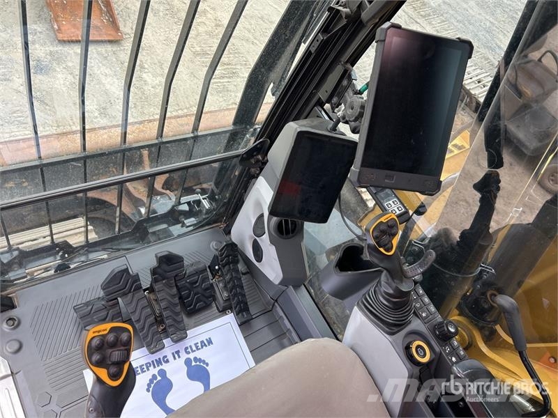 CAT 325 Tracked Excavator Raupenbagger