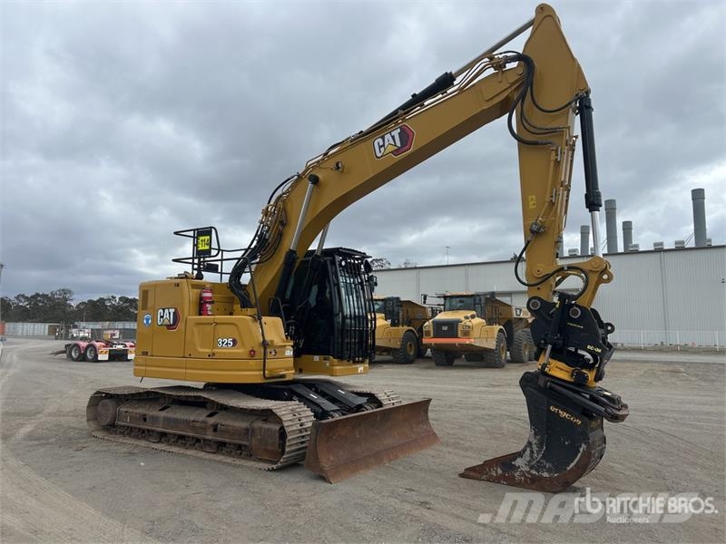 CAT 325 Tracked Excavator Raupenbagger