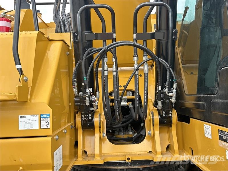 CAT 325 Tracked Excavator Raupenbagger