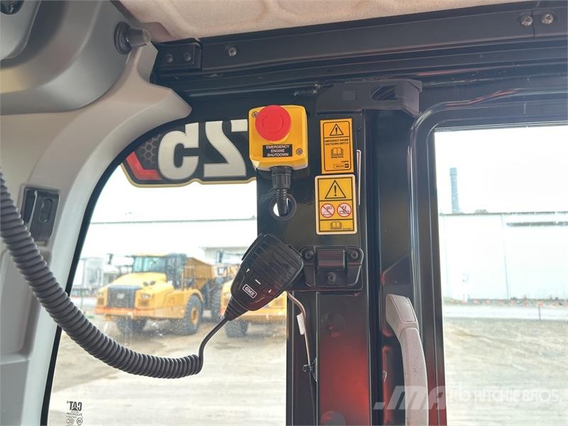 CAT 325 Tracked Excavator Raupenbagger