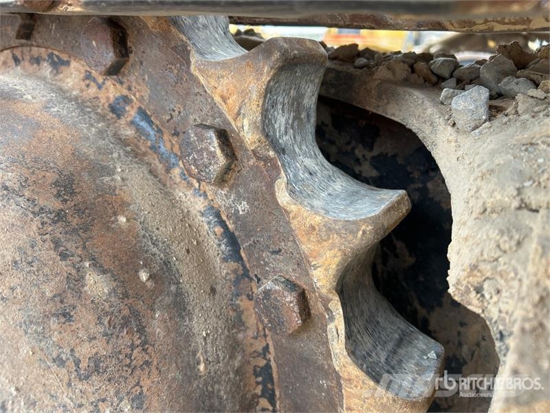 CAT 325 Tracked Excavator Raupenbagger
