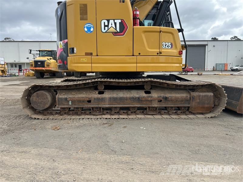 CAT 325 Tracked Excavator Raupenbagger