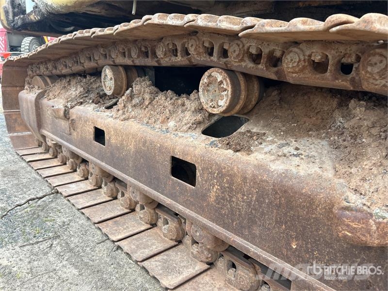 CAT 325B Tracked Excavator Telakaivukoneet