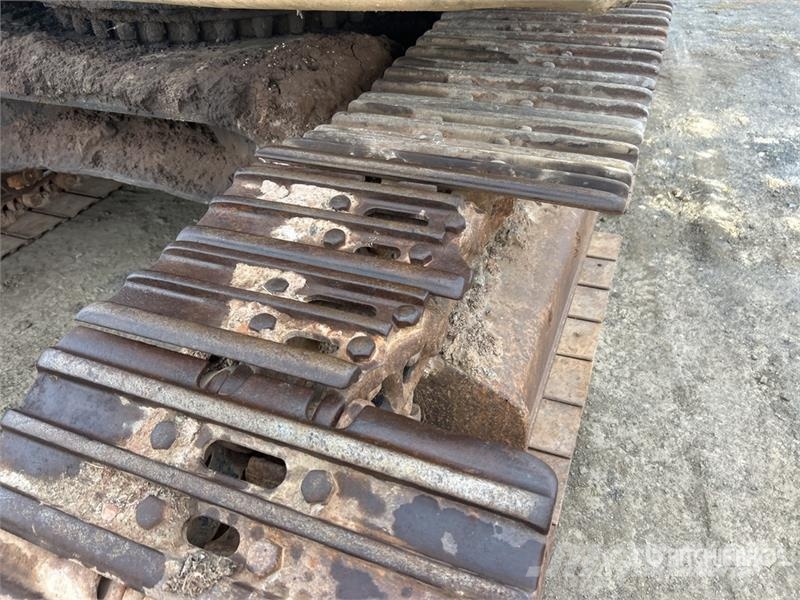 CAT 325B Tracked Excavator Telakaivukoneet