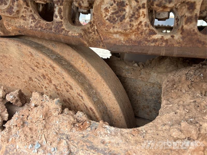 CAT 325B Tracked Excavator Telakaivukoneet