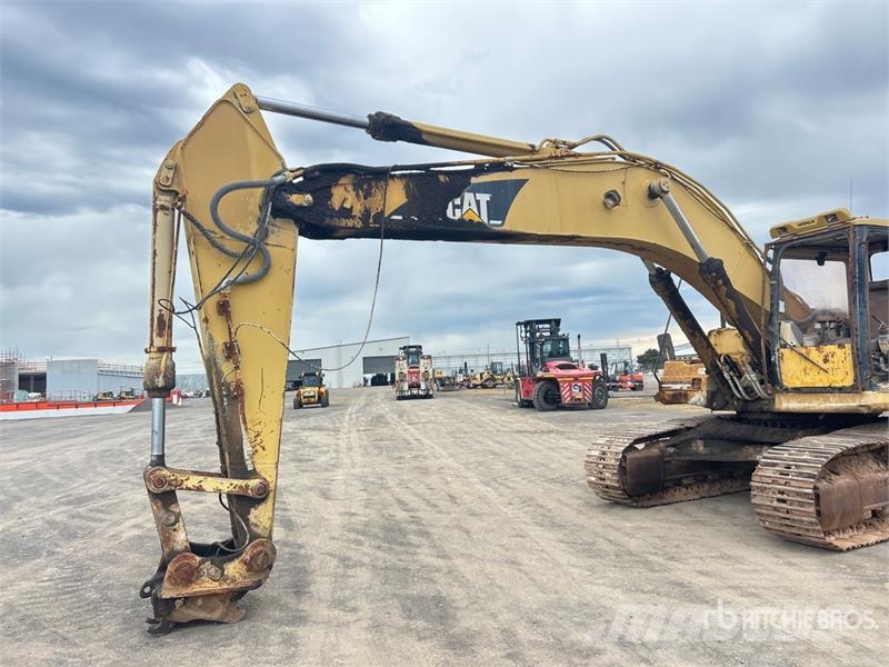 CAT 325B Tracked Excavator Telakaivukoneet