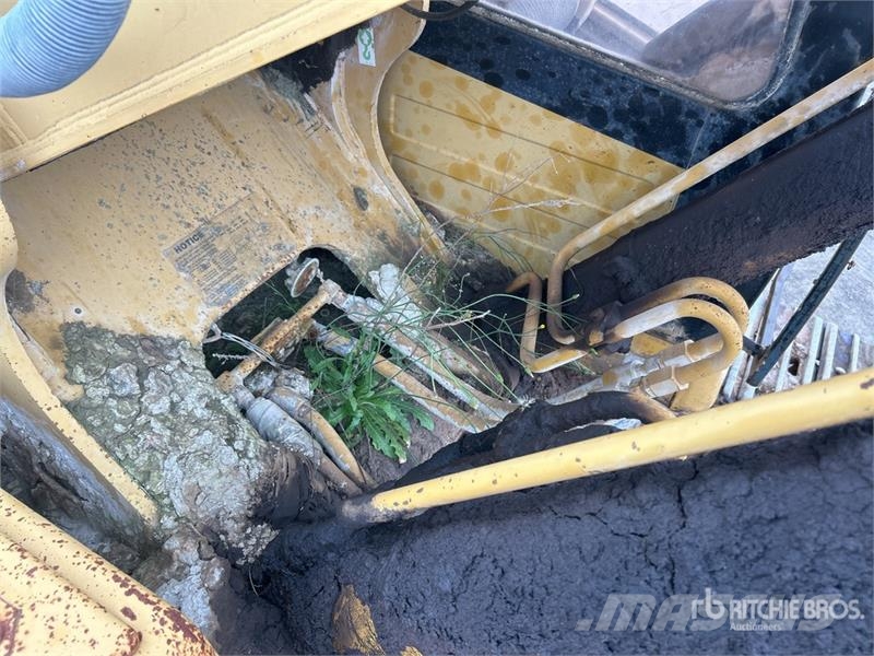CAT 325B Tracked Excavator Telakaivukoneet