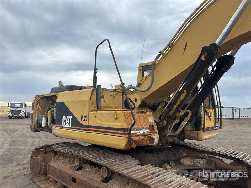 CAT 325B Tracked Excavator Telakaivukoneet