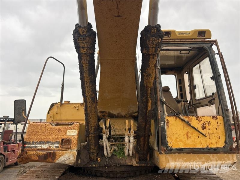 CAT 325B Tracked Excavator Telakaivukoneet
