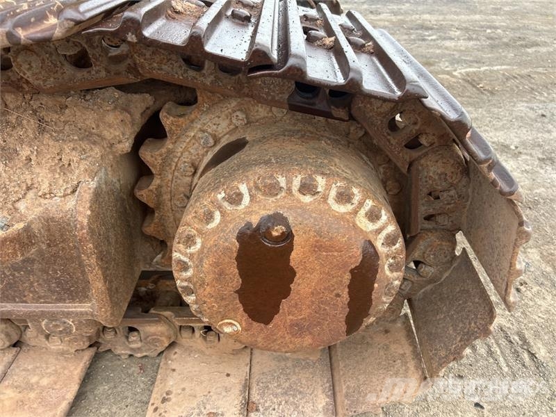 CAT 325B Tracked Excavator Telakaivukoneet
