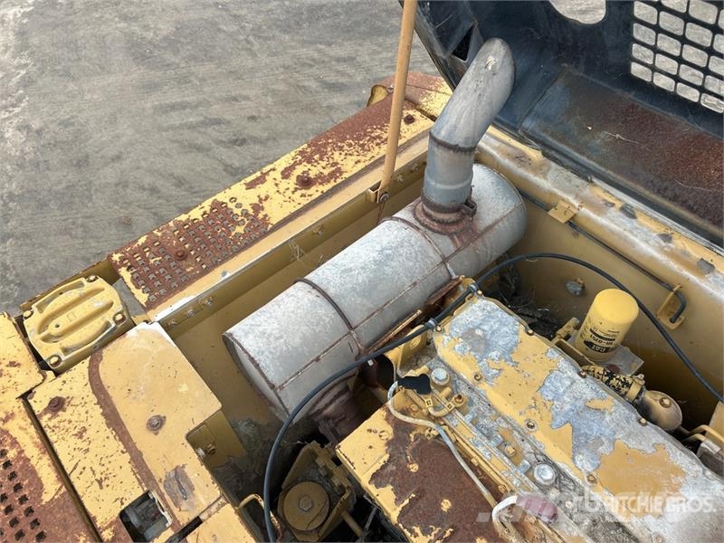 CAT 325B Tracked Excavator Telakaivukoneet