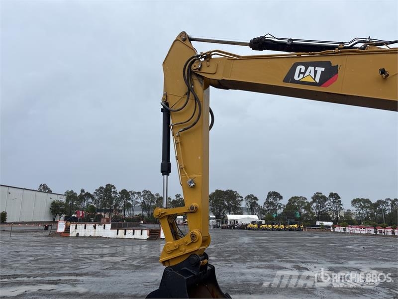 CAT 330 GC Tracked Excavator Koparki gąsienicowe