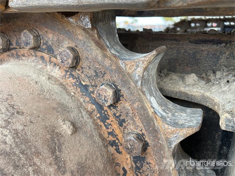 CAT 330 Tracked Excavator Beltegraver