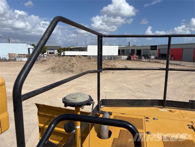 CAT 330 Tracked Excavator Raupenbagger