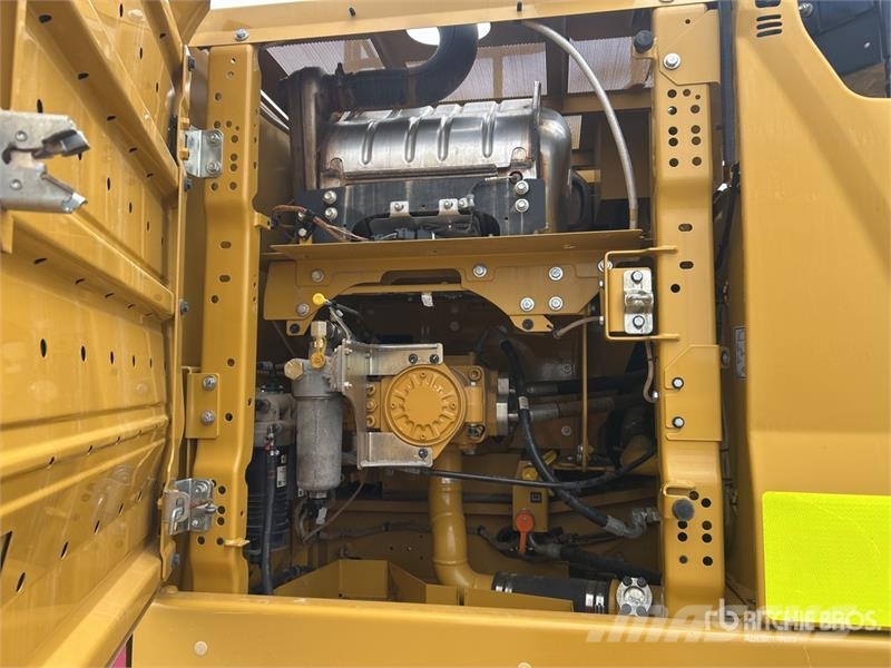 CAT 330 Tracked Excavator Beltegraver