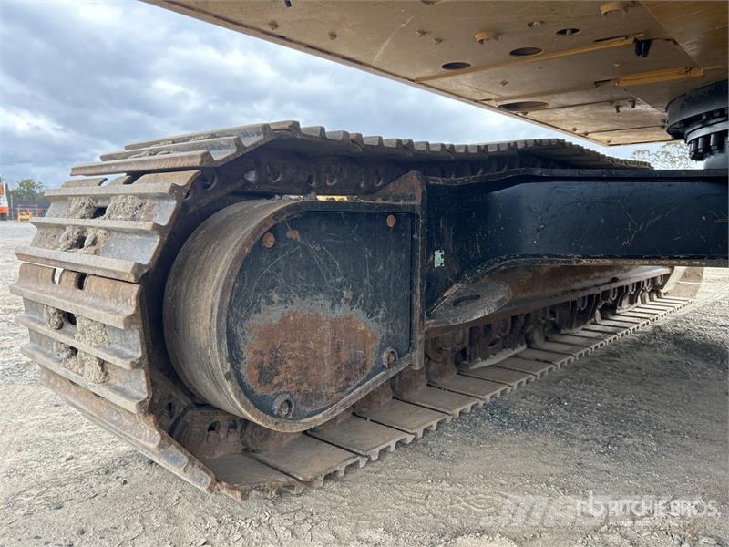 CAT 330 Tracked Excavator Beltegraver