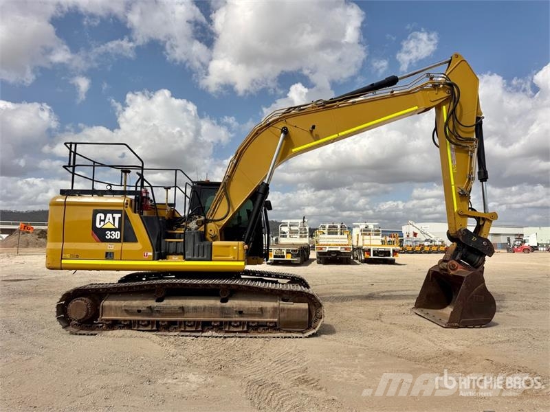 CAT 330 Tracked Excavator Raupenbagger