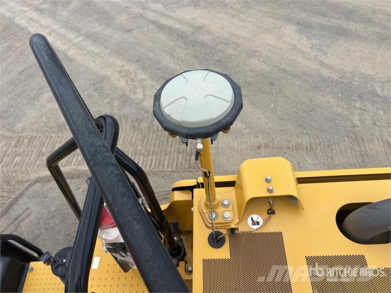 CAT 330 Tracked Excavator Beltegraver