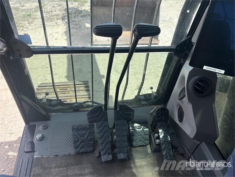 CAT 330 Tracked Excavator حفارات زحافة