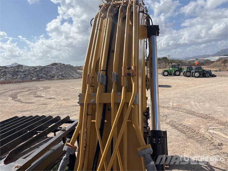CAT 330 Tracked Excavator Raupenbagger