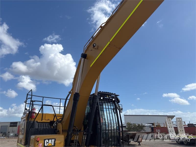 CAT 330 Tracked Excavator Raupenbagger