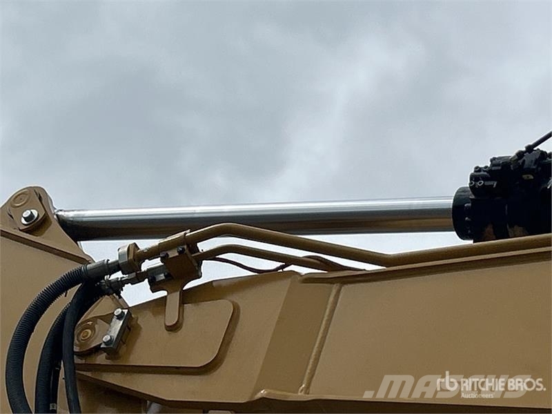 CAT 330 Tracked Excavator Beltegraver