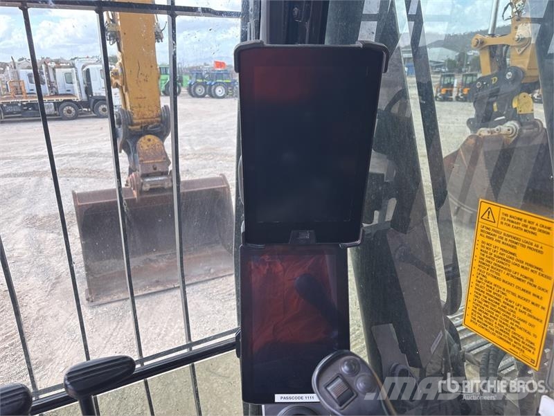 CAT 330 Tracked Excavator Raupenbagger