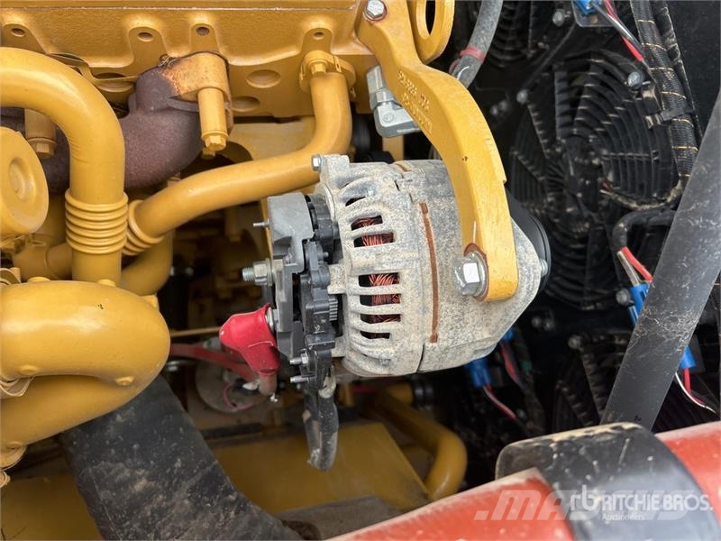 CAT 330 Tracked Excavator Beltegraver