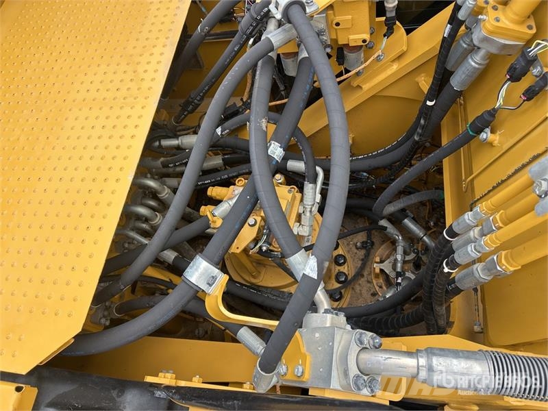 CAT 330 Tracked Excavator Beltegraver