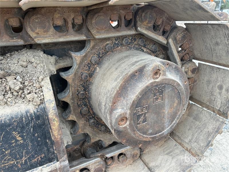 CAT 330 Tracked Excavator Beltegraver