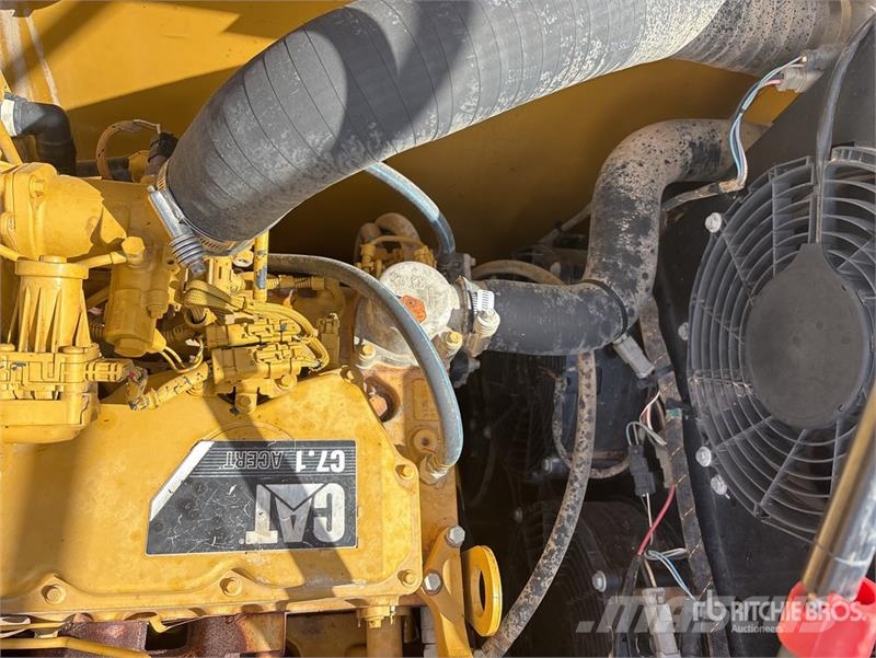 CAT 330 Tracked Excavator Raupenbagger