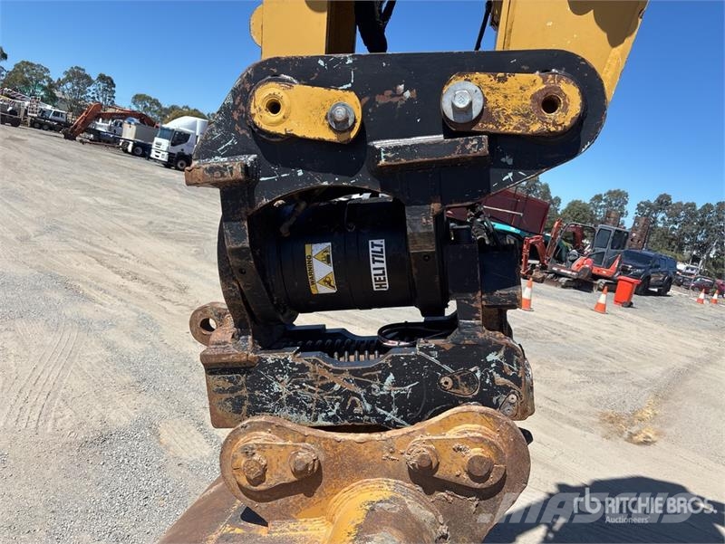 CAT 336 Tracked Excavator Pásová rýpadla