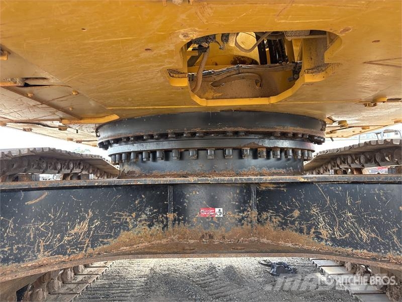 CAT 336 Tracked Excavator Pásová rýpadla